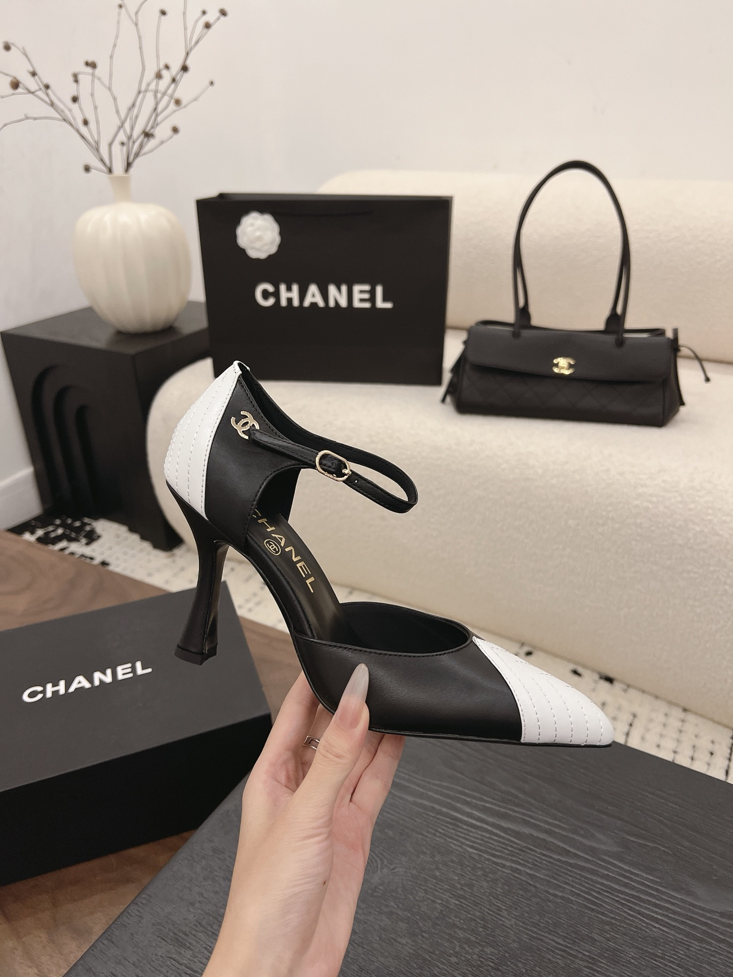 ua Ch*el mary janes