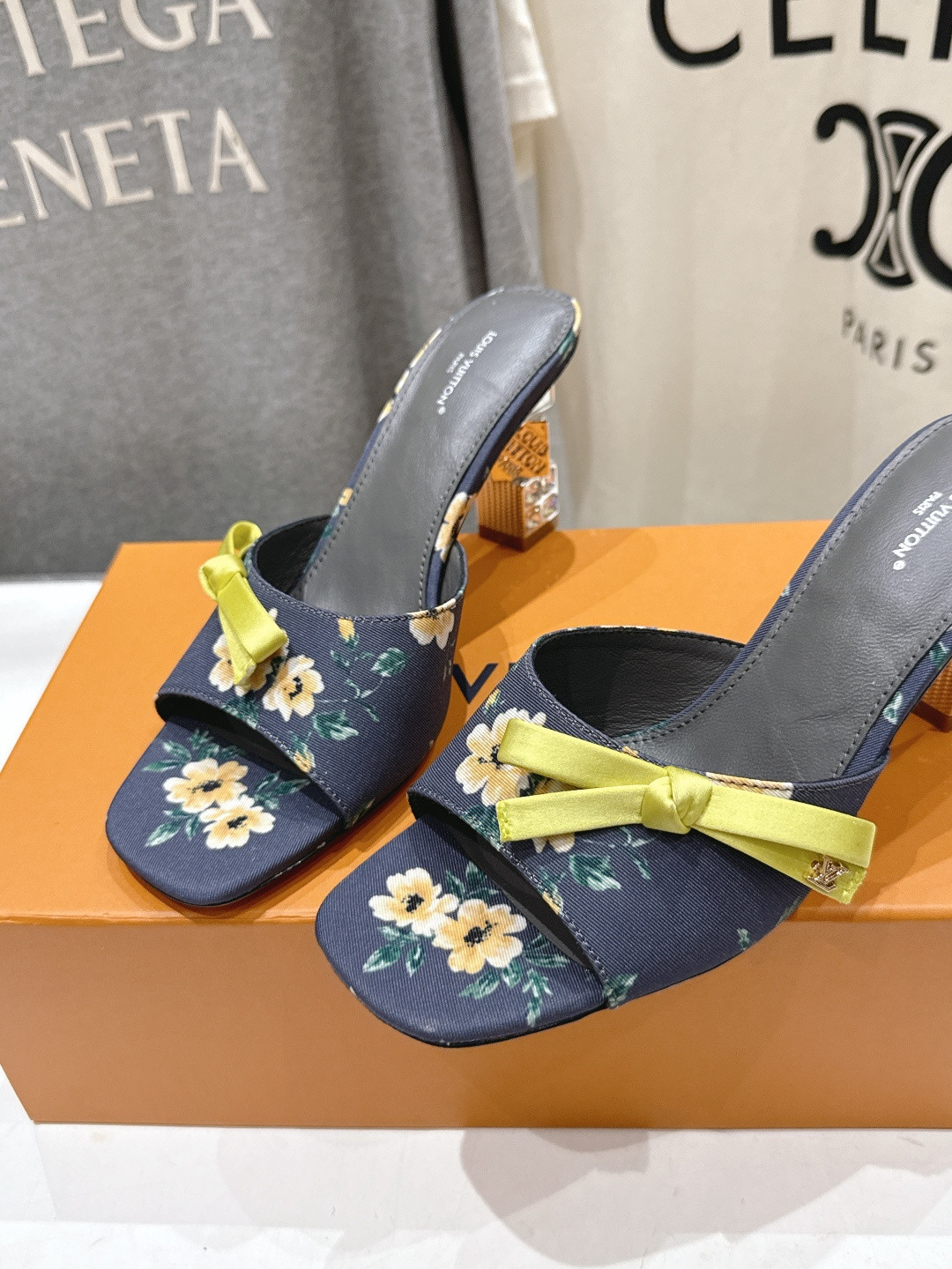 UA LV Cube Mule 7cm Heel
