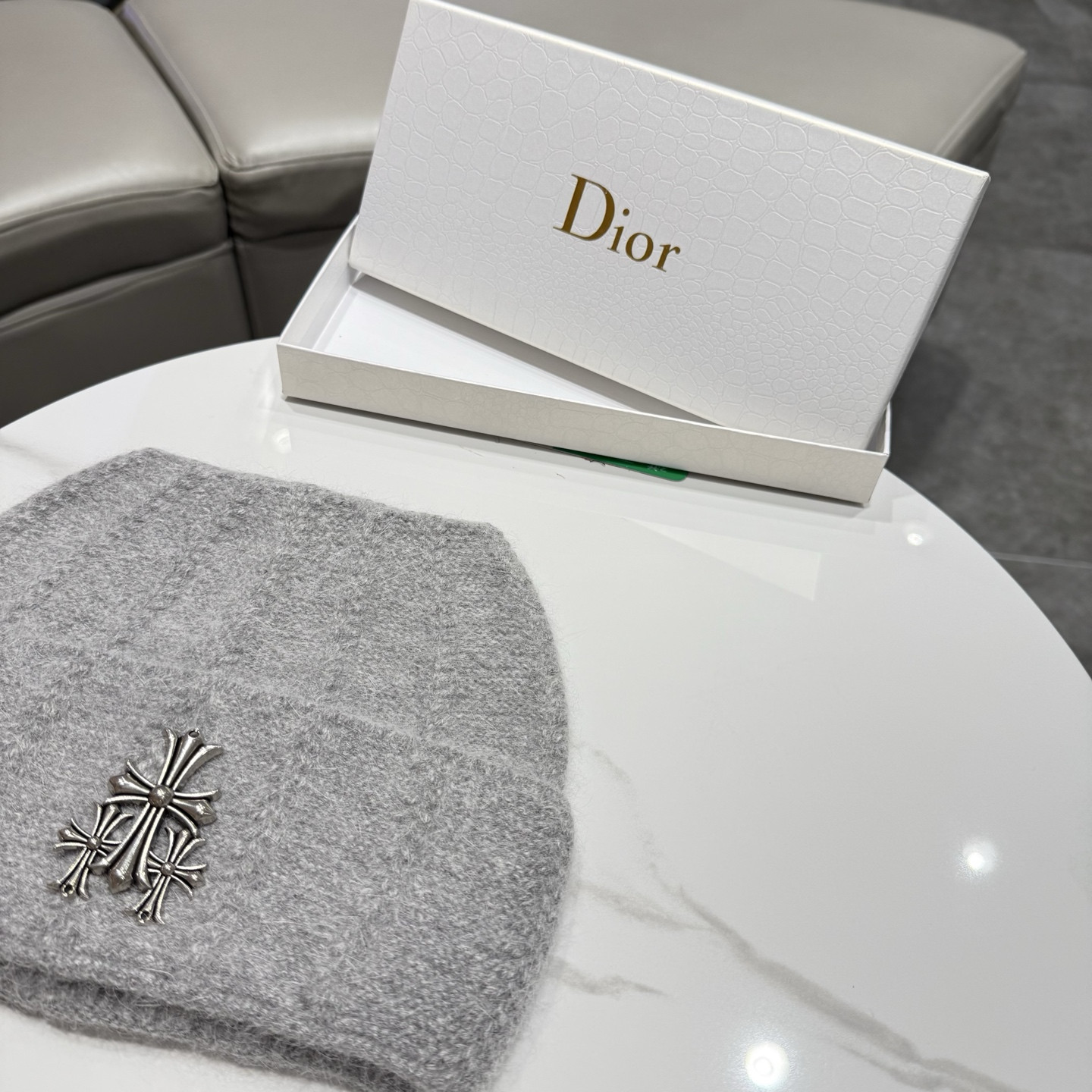 Ch**me He**ts beanie