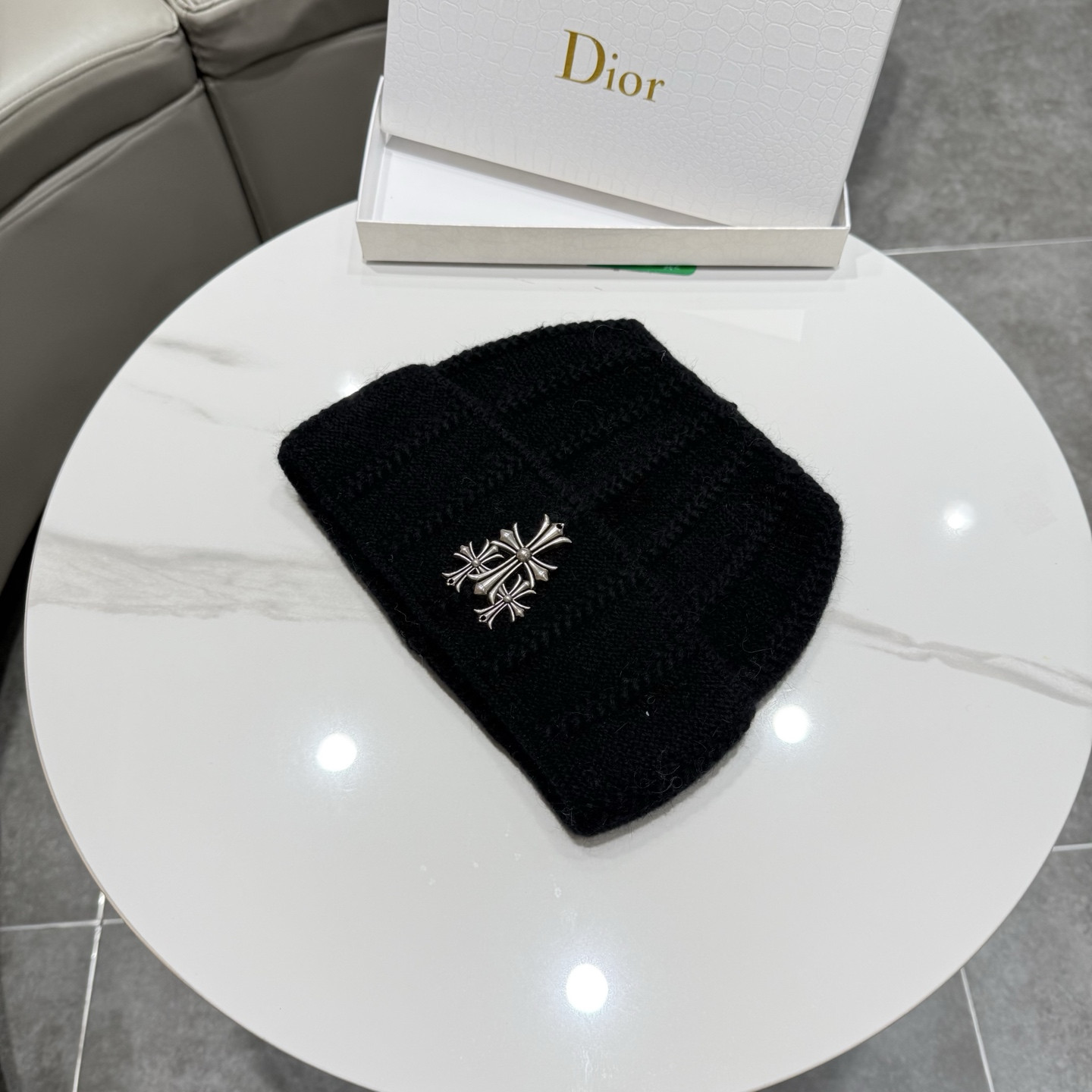 Ch**me He**ts beanie